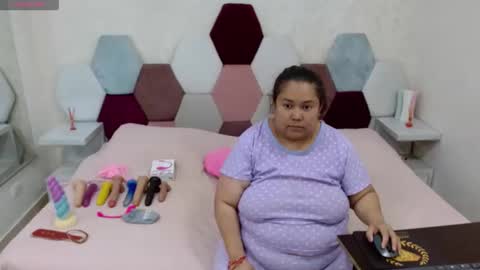 mariana online show from June 7, 7:39 pm
