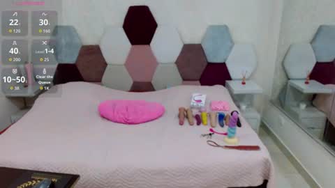 mariana online show from July 23, 6:06 pm
