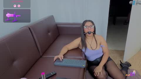 Snapshot of marianaluquez chatting on September 16, 1:50 am Mariana online show from September 16, 1:50 am