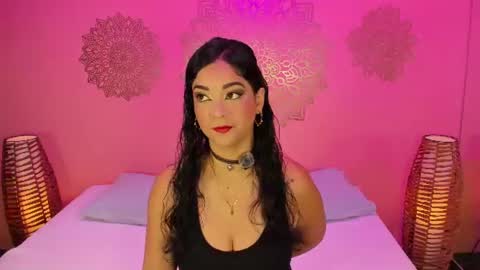 Snapshot of marianamontezz chatting on June 15, 8:33 pm online show from June 15, 8:33 pm