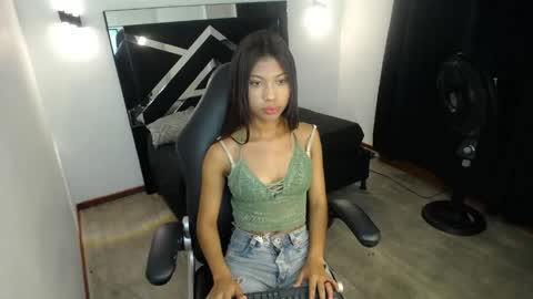 Snapshot of marianarojas_ chatting on May 31, 11:39 pm Mariana online show from May 31, 11:39 pm