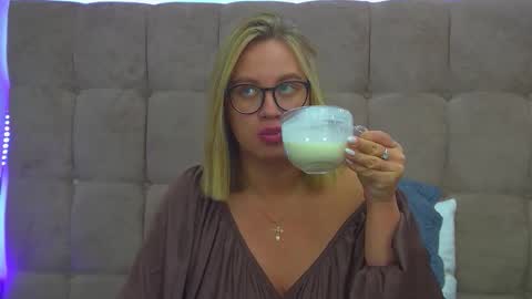 Maria online show from November 29, 7:06 pm