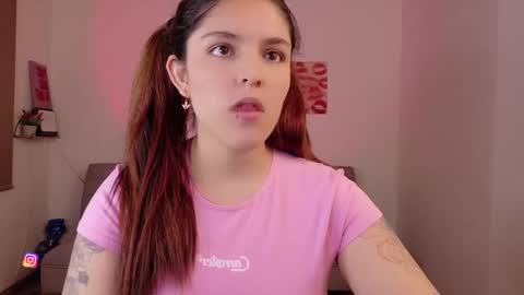 Snapshot of mariangeel_ chatting on December 5, 1:03 am mariangeel_ online show from December 5, 1:03 am