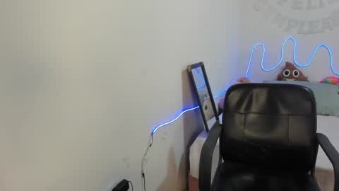 Snapshot of mariangel_3 chatting on December 22, 7:42 pm Mariangel online show from December 22, 7:42 pm