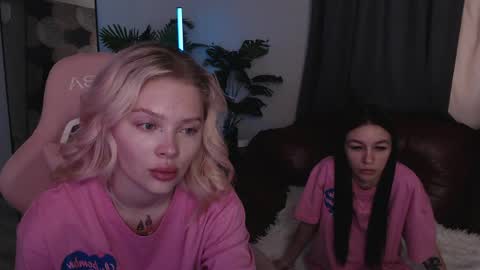 marianna_meow246 online show from April 28, 3:11 am