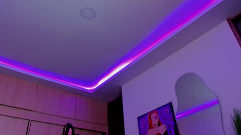 M A R I A N E online show from October 16, 3:02 pm