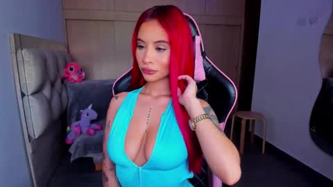 M A R I A N E online show from November 21, 6:39 pm