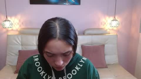 marianne_cam online show from May 8, 1:05 pm