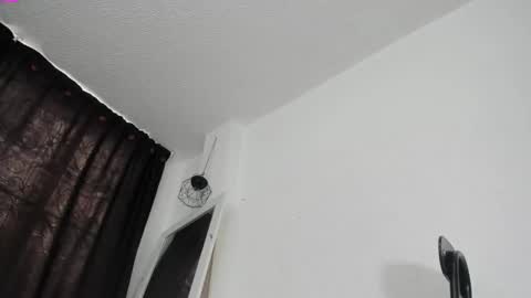 Snapshot of mariannelove77 chatting on January 22, 2:14 pm marianne online show from January 22, 2:14 pm