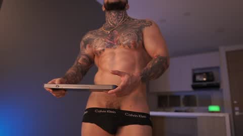 Mariano Costa online show from February 2, 2:48 am