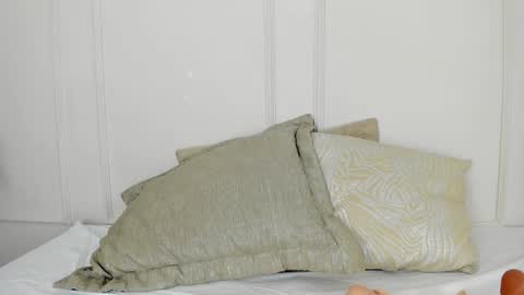 Snapshot of mariapettit chatting on January 11, 12:18 pm Maria Pettit online show from January 11, 12:18 pm