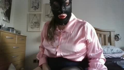 Snapshot of mariasatin chatting on December 21, 10:11 am Mariasatin online show from December 21, 10:11 am