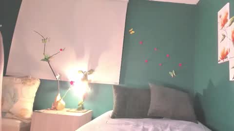 Snapshot of mariateresa11 chatting on September 9, 10:59 am Theressa online show from September 9, 10:59 am