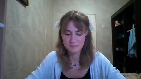 Elianor online show from March 31, 6:08 pm
