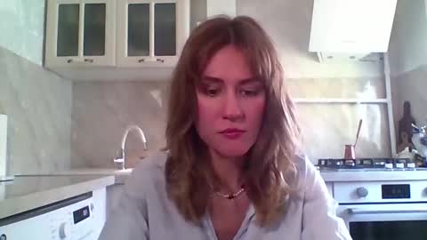 Elianor online show from April 17, 9:12 am