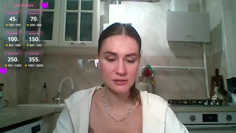 Elianor online show from April 29, 6:25 pm