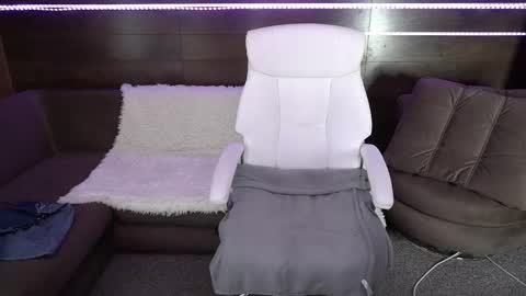 Snapshot of marich_ka chatting on December 21, 11:44 am MaRich Ka online show from December 21, 11:44 am