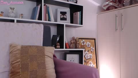 Snapshot of marie_antoinette62 chatting on November 20, 7:19 am Maria online show from November 20, 7:19 am