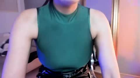 Snapshot of marie_bass chatting on July 28, 2:13 pm marie_bass online show from July 28, 2:13 pm
