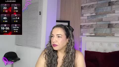 Snapshot of marie_hss chatting on December 18, 2:53 am marie_hss online show from December 18, 2:53 am