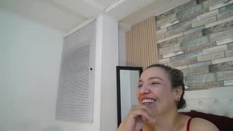 Snapshot of marie_hss chatting on January 18, 9:45 am marie_hss online show from January 18, 9:45 am