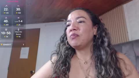 Snapshot of marie_hss chatting on February 18, 12:04 am marie_hss online show from February 18, 12:04 am