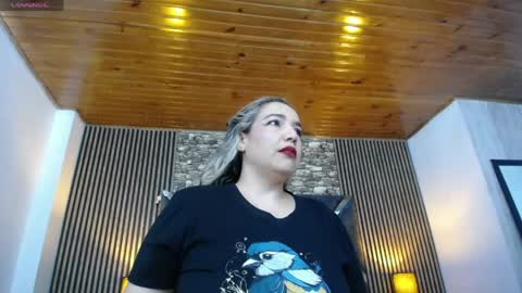 Snapshot of marie_hss chatting on May 4, 6:37 pm marie_hss online show from May 4, 6:37 pm