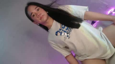 Snapshot of marie_lopez chatting on April 25, 3:09 am yourdreamgirl MARIE online show from April 25, 3:09 am