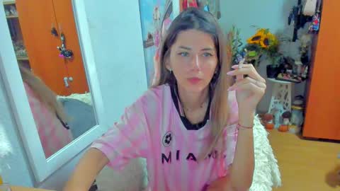 Marie   online show from September 18, 5:53 am