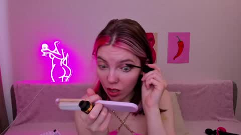Snapshot of marie_reyess chatting on April 30, 3:24 am Marie 3 online show from April 30, 3:24 am