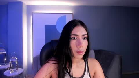 Snapshot of mariejane2 chatting on December 10, 11:00 am Im Marie Jane online show from December 10, 11:00 am