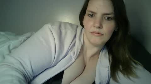 Snapshot of mariejojo chatting on February 9, 9:28 pm Mariejojo online show from February 9, 9:28 pm