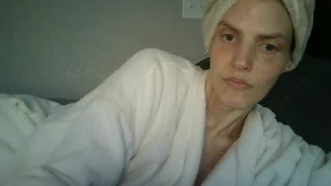 Snapshot of mariejojo chatting on July 11, 12:19 pm Mariejojo online show from July 11, 12:19 pm