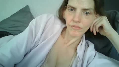 Snapshot of mariejojo chatting on July 22, 1:47 pm Mariejojo online show from July 22, 1:47 pm