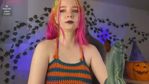 Snapshot of mariel_a_gold chatting on October 30, 5:31 am Mariel Gold online show from October 30, 5:31 am