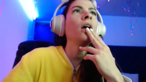 Snapshot of mariel_sins21 chatting on January 12, 2:09 pm Mariie online show from January 12, 2:09 pm