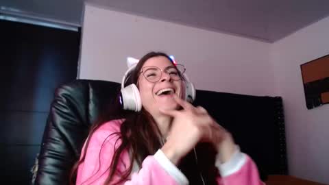 Snapshot of mariel_sins21 chatting on January 16, 2:51 pm Mariie online show from January 16, 2:51 pm