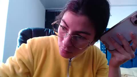 Snapshot of mariel_sins21 chatting on February 10, 2:48 pm Mariie online show from February 10, 2:48 pm