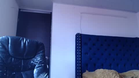 Snapshot of mariel_sins21 chatting on February 15, 7:50 pm Mariie online show from February 15, 7:50 pm