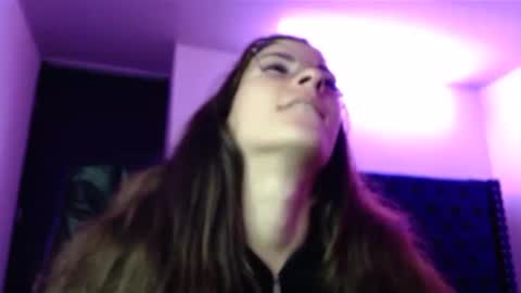 Snapshot of mariel_sins21 chatting on February 23, 1:57 am Mariie online show from February 23, 1:57 am