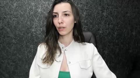 Snapshot of marielleanker chatting on December 2, 1:55 am marielleanker online show from December 2, 1:55 am