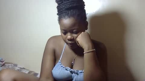 Snapshot of marielove51 chatting on May 26, 6:48 pm Marie online show from May 26, 6:48 pm