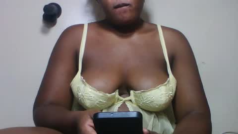 Snapshot of marielove51 chatting on July 19, 8:56 pm Marie online show from July 19, 8:56 pm