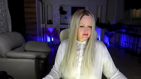 mariemlui online show from May 28, 3:53 pm