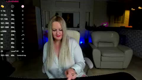 mariemlui online show from June 19, 6:56 pm