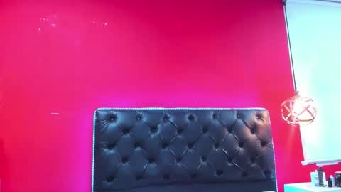 MARIHAM AND MURATH online show from November 22, 9:41 am