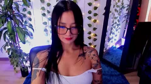 Snapshot of mariianadiaz1_ chatting on November 28, 5:37 pm Maryyy online show from November 28, 5:37 pm