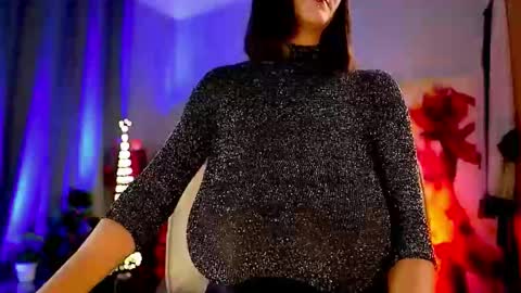 Snapshot of mariicha chatting on November 19, 7:08 am Nikita - Scroll down and read my bio please. New Pictures in Bio online show from November 19, 7:08 am