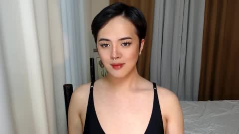 marikosue online show from February 23, 1:42 pm