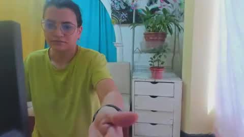 Snapshot of marilyn_garcia chatting on July 12, 3:14 pm MARILYN SEXY online show from July 12, 3:14 pm
